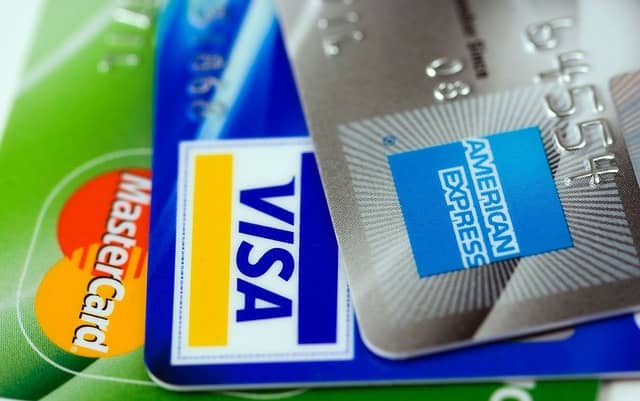 Why  You Should Consider American Express Credit Cards